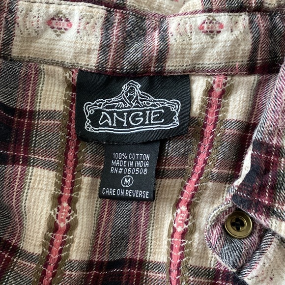 Flannels - Picture 6 of 6